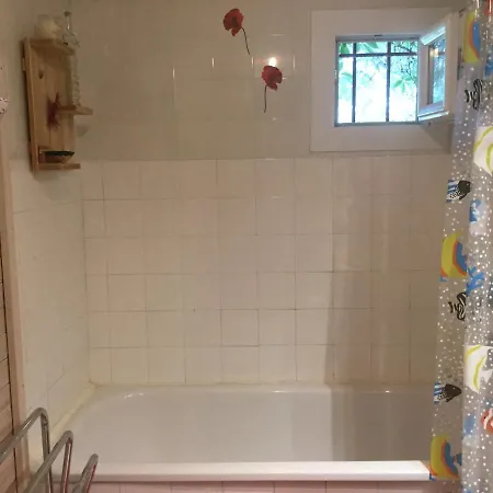 Joli Mas Au Bord De L'étang De Thau Hébergement de vacances