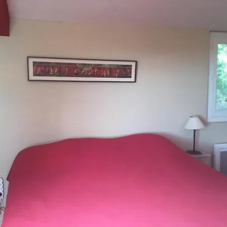 Joli Mas Au Bord De L'étang De Thau